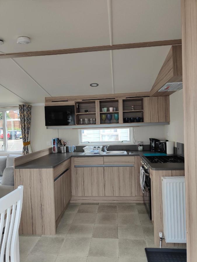 J6 Static Caravan, Fairway Holiday Park 샌다운 외부 사진